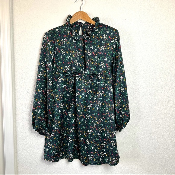 Nasty Gal Dresses & Skirts - Nasty Gal Collection Flower About That Dress SZ 2